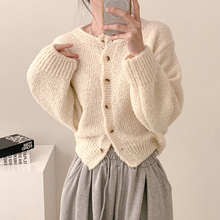 ドモモンラウンドネックニットセミクロップルーズフィットカーディガン IVORY