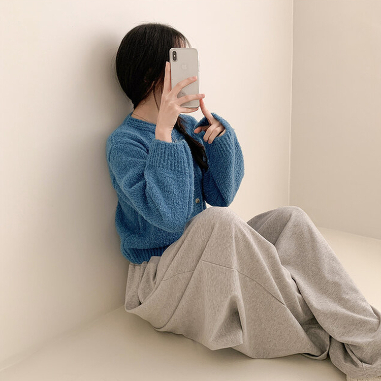 ドモモンラウンドネックニットセミクロップルーズフィットカーディガン BLUE