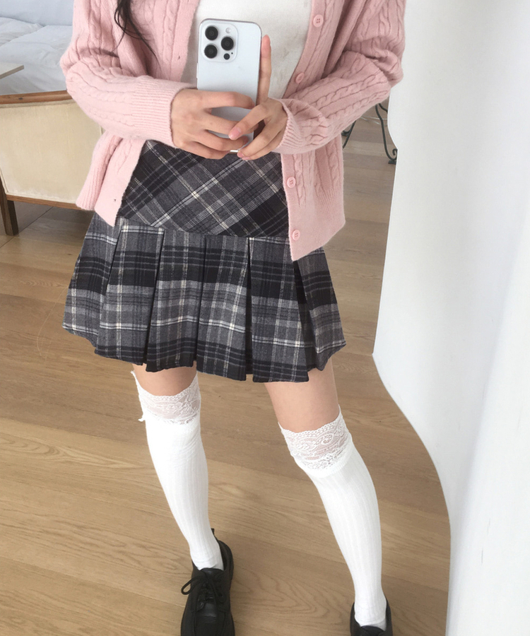 チェックプリーツスカート