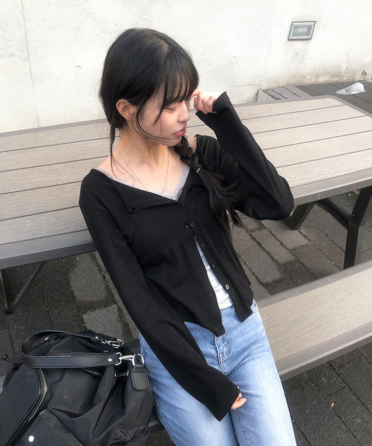 フラワーパンチングカーディガン BLACK