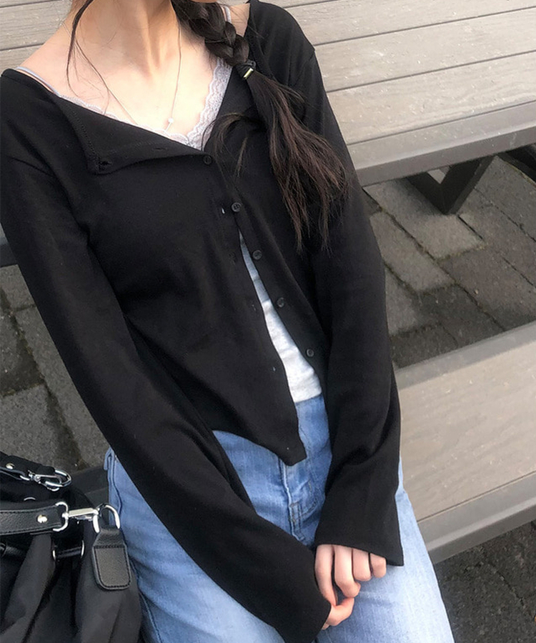 フラワーパンチングカーディガン BLACK
