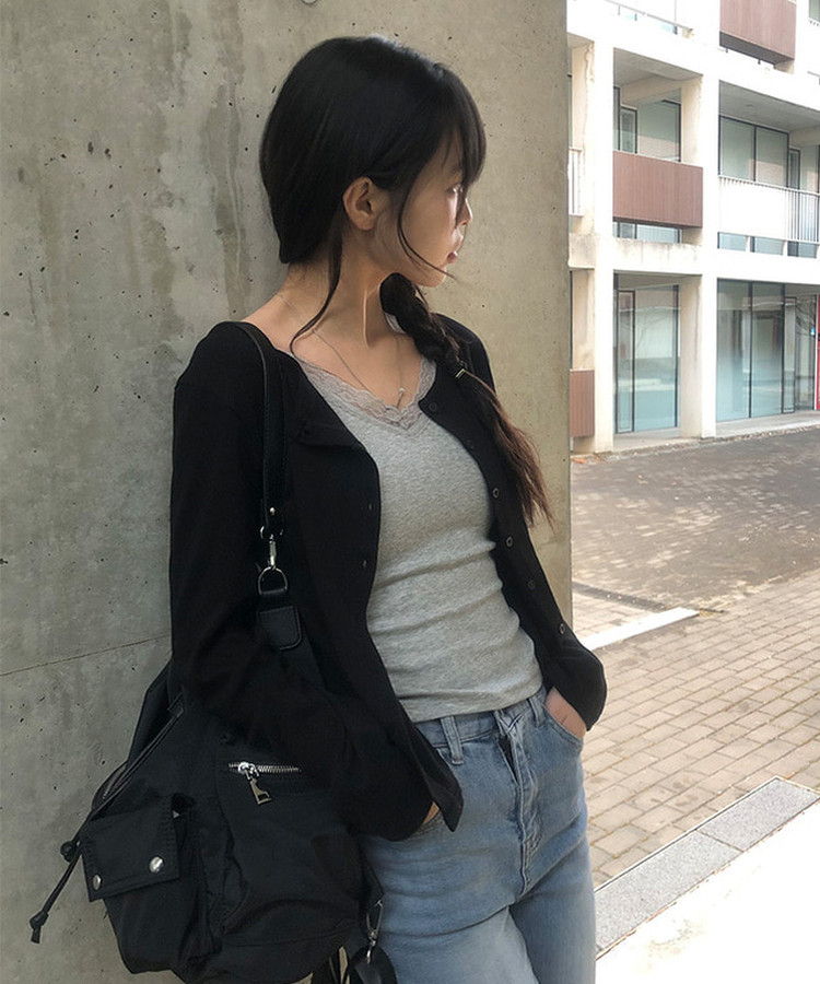 フラワーパンチングカーディガン BLACK