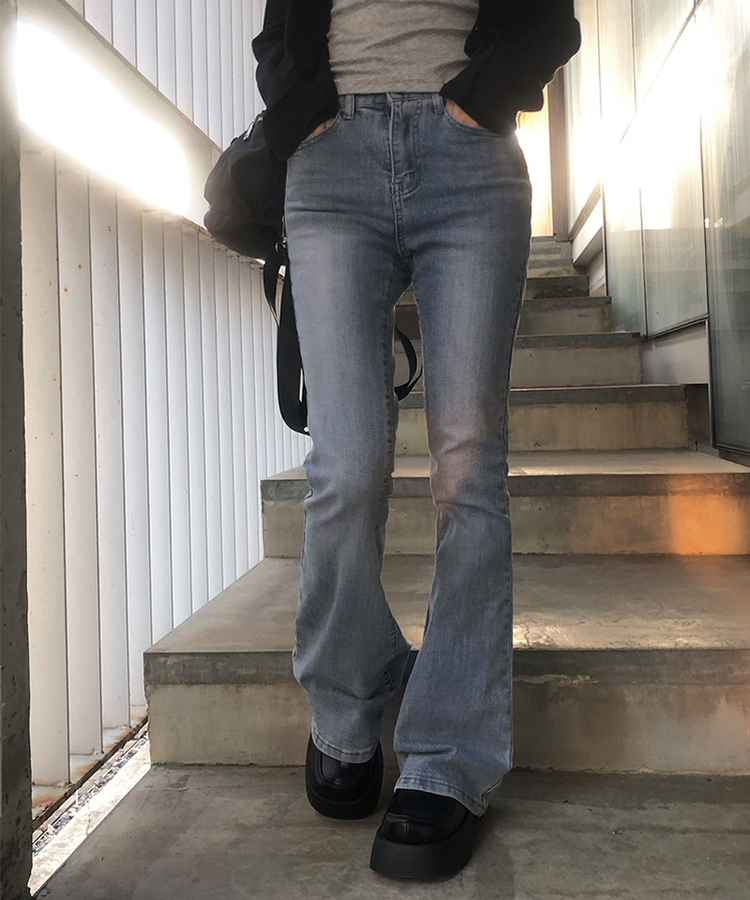 ポケットブーツカットウォッシングデニムパンツ LIGHT BLUE