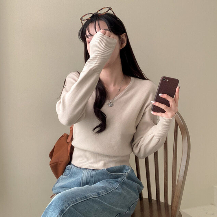 ベーシックVネックニット BEIGE