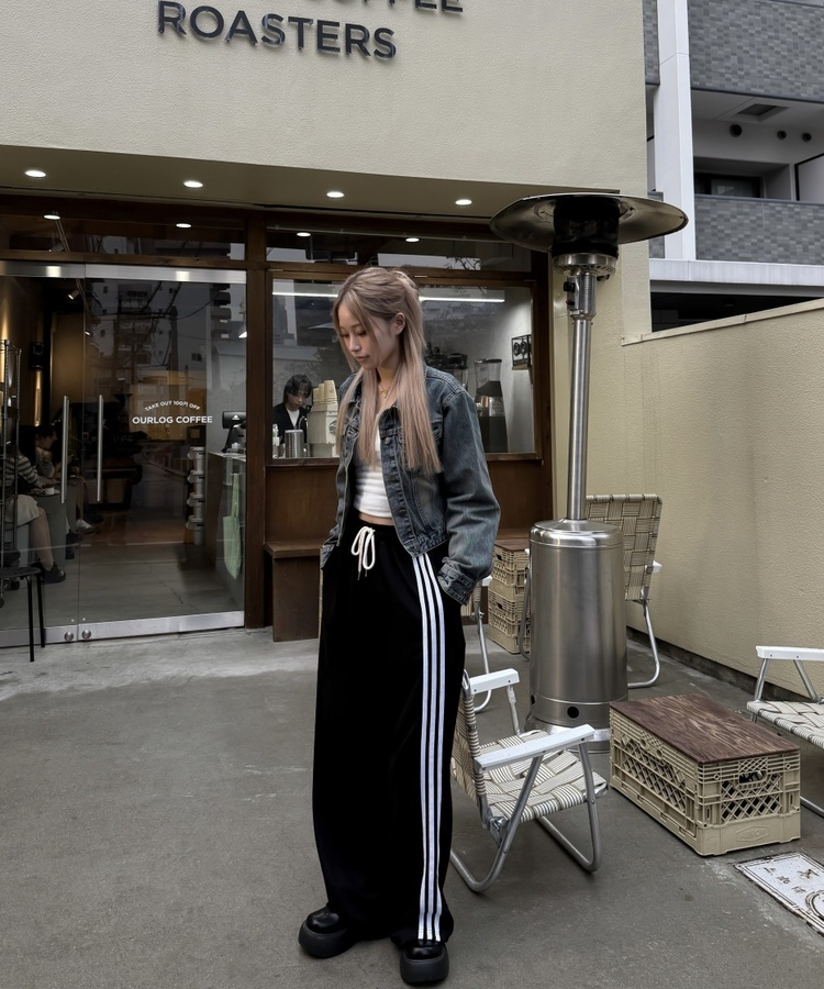 YOASOBI WANDARA トラックパンツ M TRACKPANTS YOASOBI WANDARA トラックパンツ M TRACKPANTS YOASOBI Online Store