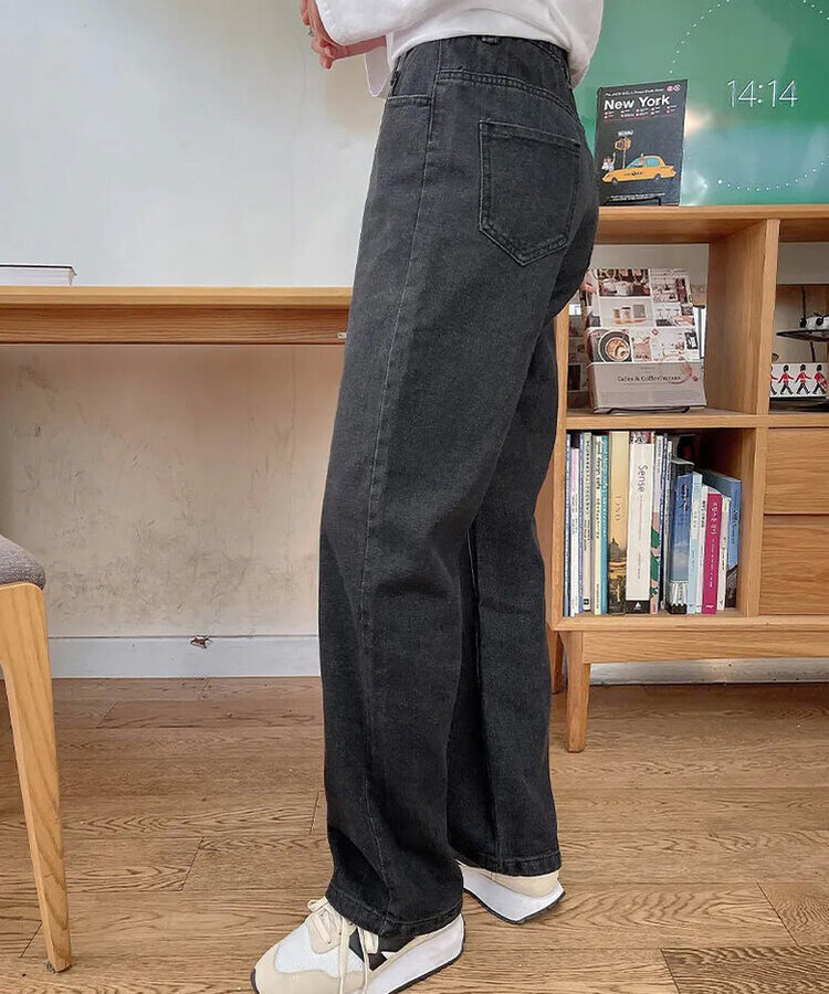 ベースストレートフィットデニムパンツ