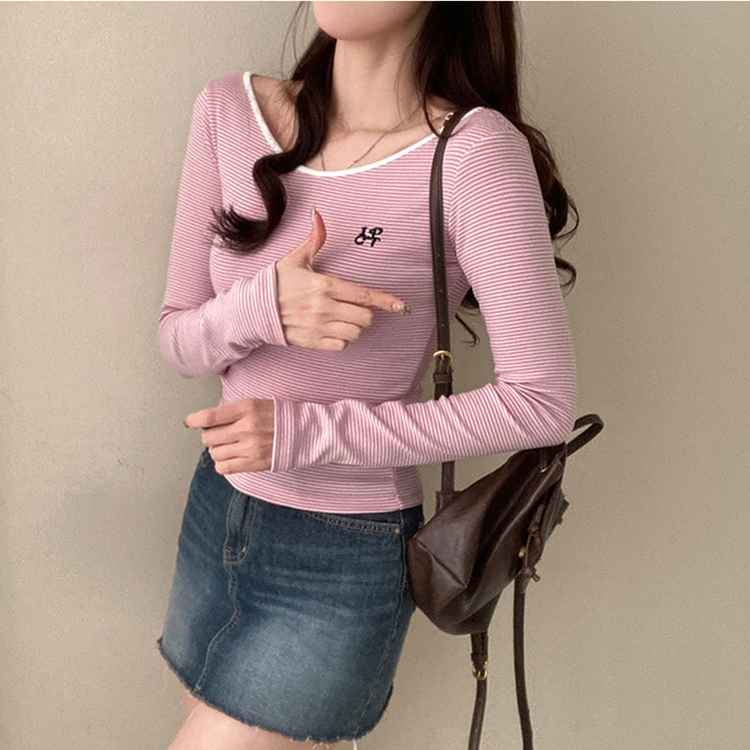 刺繍ポイントUネックストライプTシャツ PINK