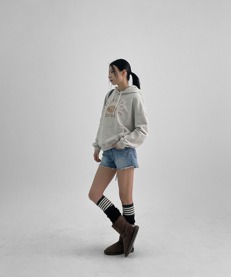 ローウエストカットデニムショートパンツ LIGHT BLUE