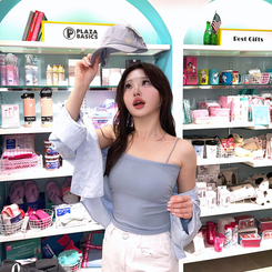 ノースリーブ 【OHayoXSONA単独商品】下着の必要なし!丈別♥ スクエアシャーリングカップ付きキャミソール SKYBLUE