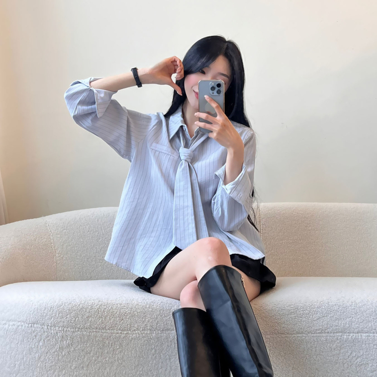 【タイ付き】ストライプルーズフィット長袖シャツ SKY BLUE