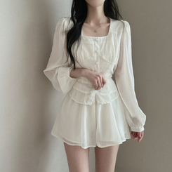 スクエアネックブラウス＋フレアミニスカート CREAM