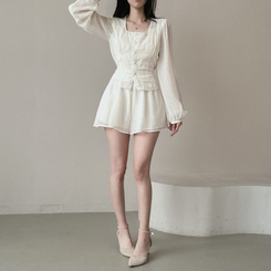 スクエアネックブラウス＋フレアミニスカート CREAM