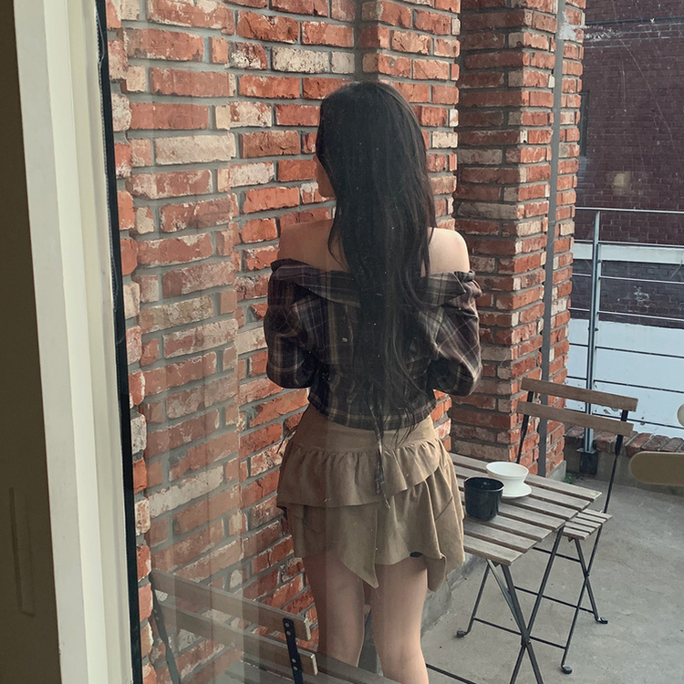 ストリングチェックブラウス BROWN