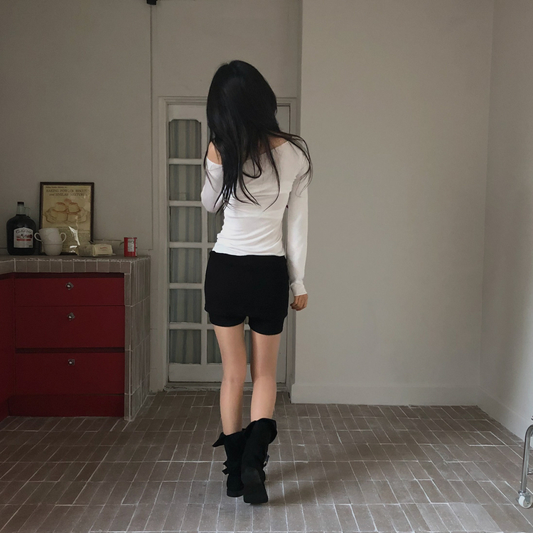 【起毛】ニットボタンスカートパンツ BLACK