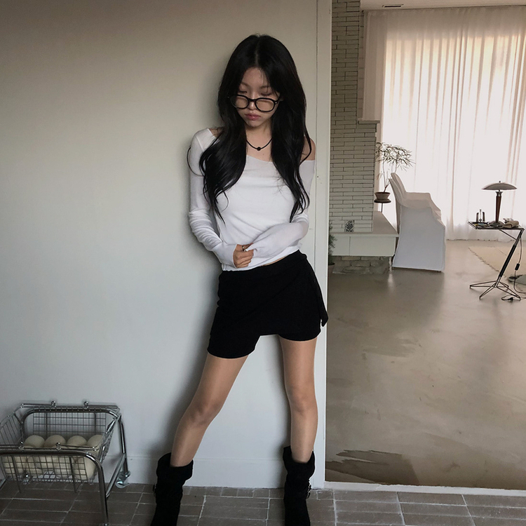 【起毛】ニットボタンスカートパンツ BLACK