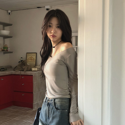 長袖Tシャツ ナイスタイトVネック長袖Tシャツ MOCHA