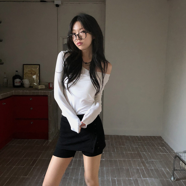 ナイスタイトVネック長袖Tシャツ WHITE