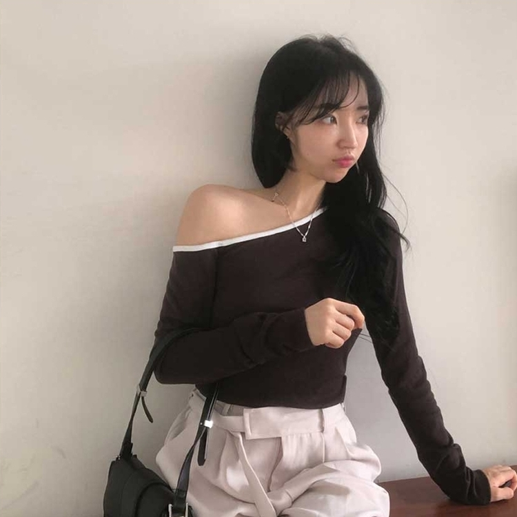 アンバランスワンオフショルダーTシャツ BROWN