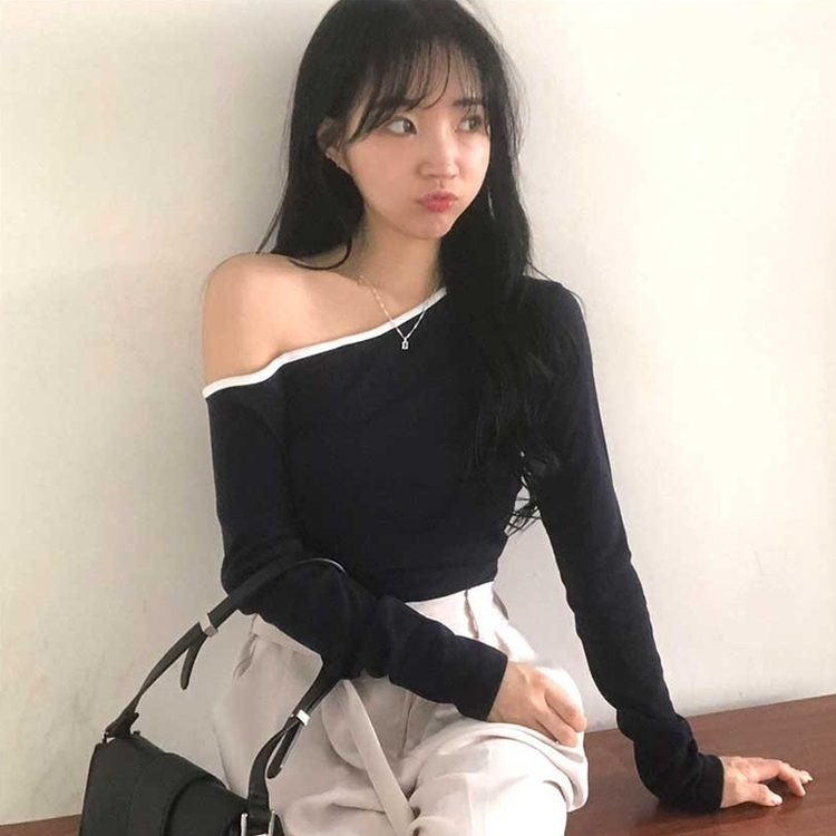 アンバランスワンオフショルダーTシャツ NAVY