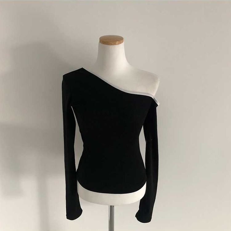 アンバランスワンオフショルダーTシャツ
