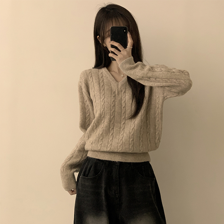 Vネック長袖ケーブルセミクロップニット(5color) BEIGE