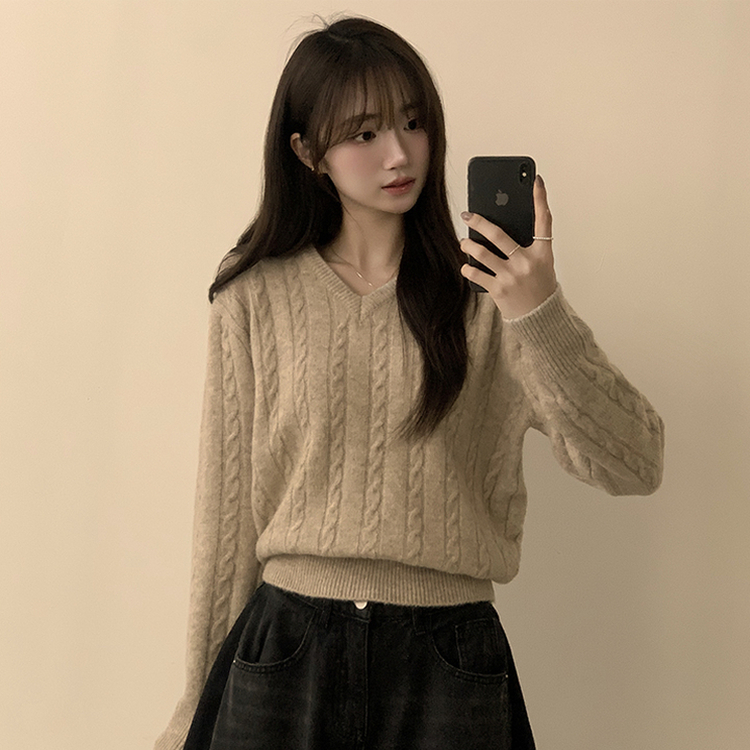 Vネック長袖ケーブルセミクロップニット(5color) BEIGE