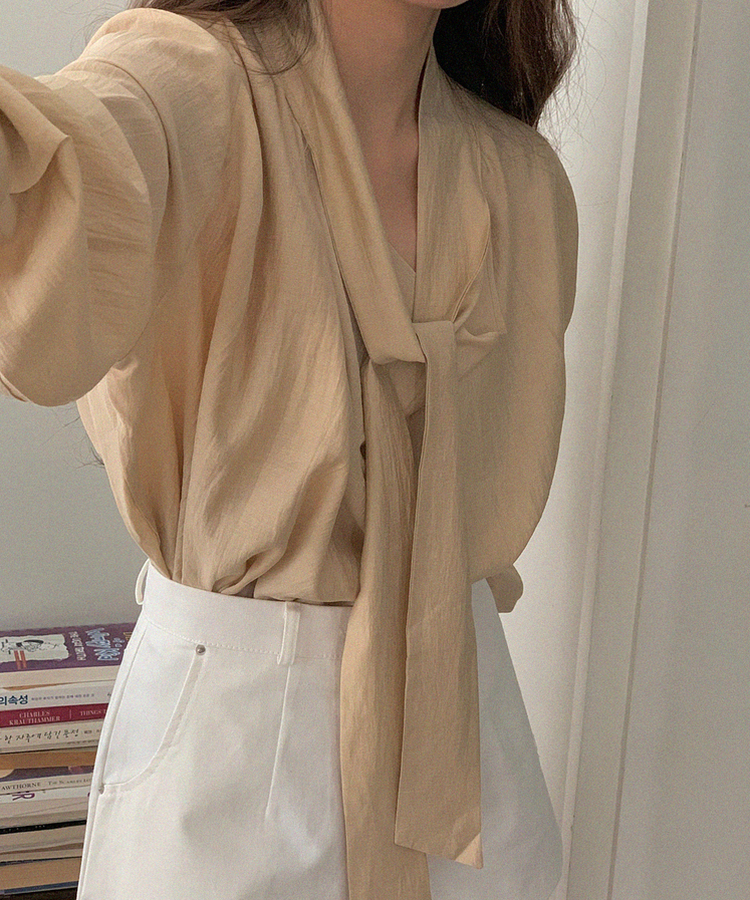 ビジューブラウス BEIGE