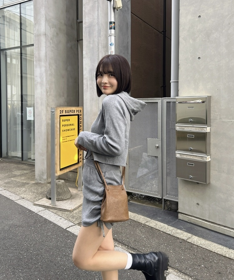 SET]フードカーディガン+キャミ+ミニスカート｜ツーピース｜韓国