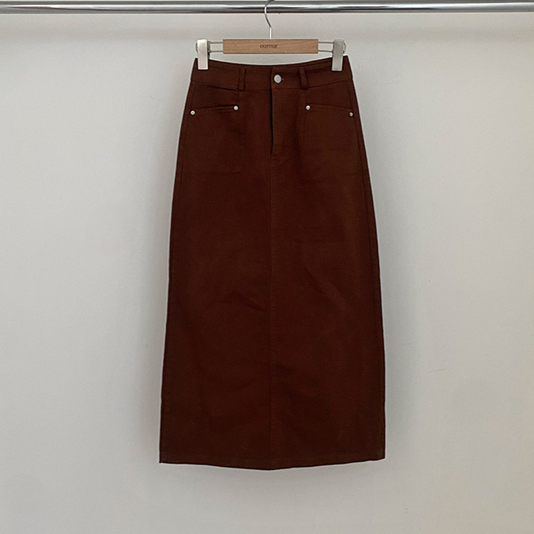 バックスリットロングスカート
