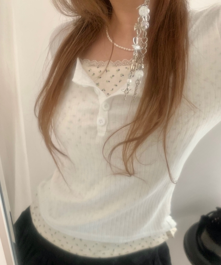 インナーフラワーレースボタンTシャツ