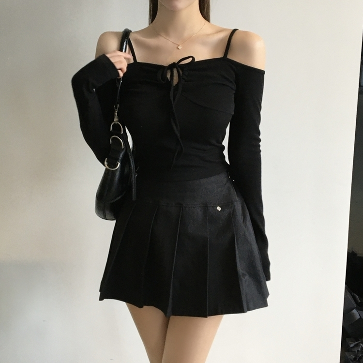 リボンホルターネックTシャツ BLACK