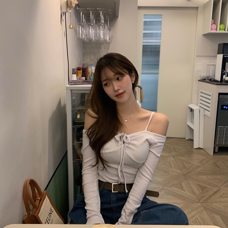 リボンホルターネックTシャツ WHITE