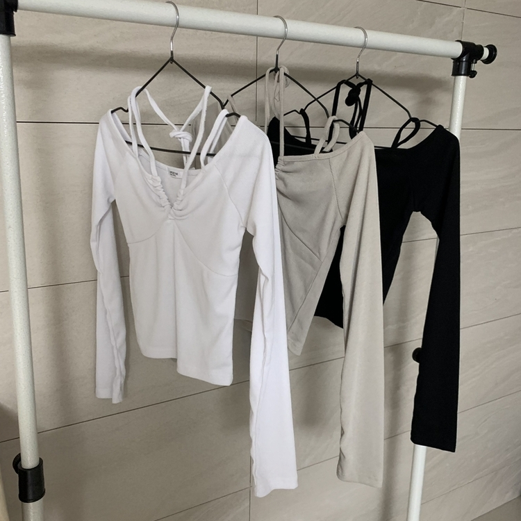 リボンホルターネックTシャツ