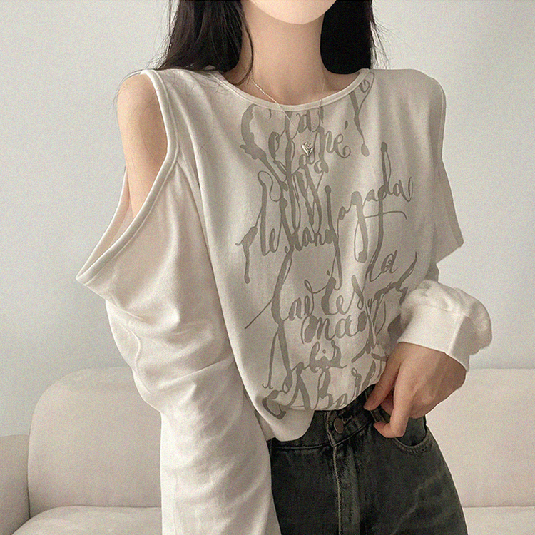レタリングショルダースリットトレーナー IVORY