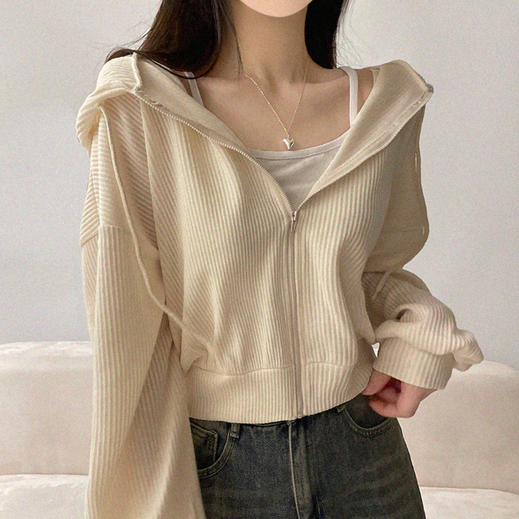 ベーシッククロップフードジップアップ CREAM