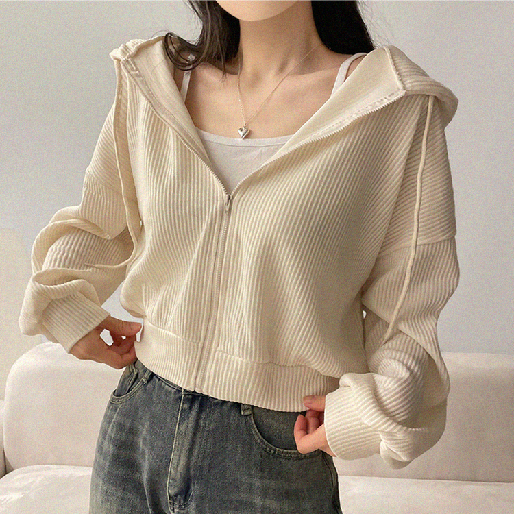 ベーシッククロップフードジップアップ CREAM