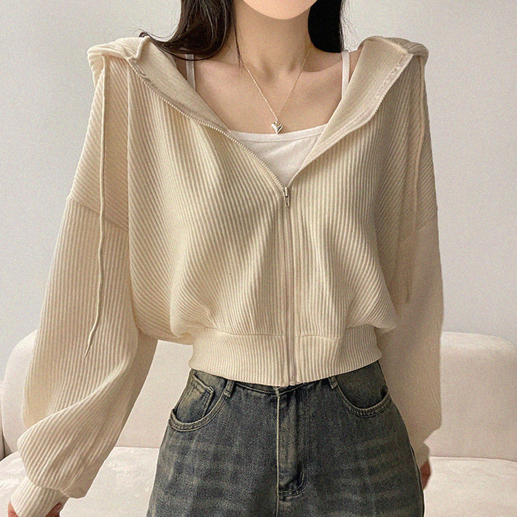 ベーシッククロップフードジップアップ CREAM