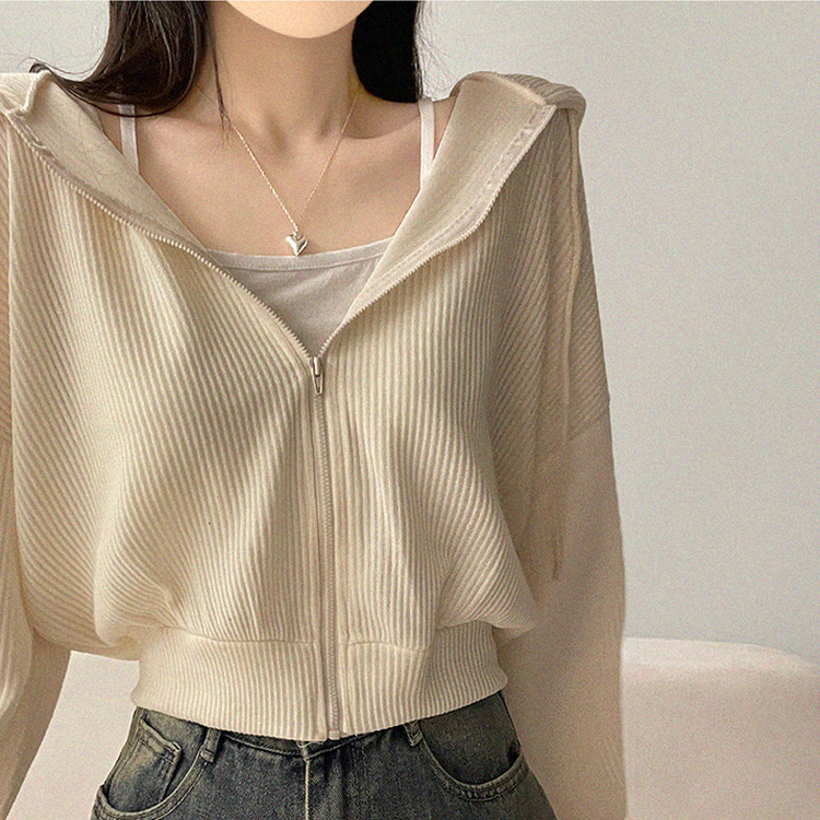 ベーシッククロップフードジップアップ CREAM