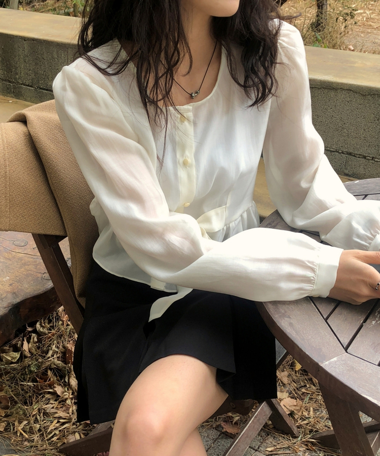 シャーリングリボンシースルーブラウス IVORY