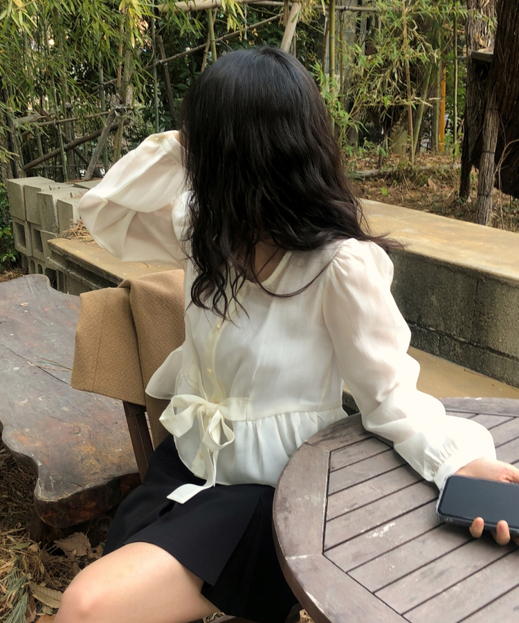 シャーリングリボンシースルーブラウス IVORY