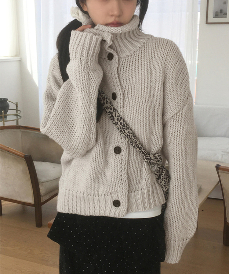 ハイネックボタンニットカーディガン IVORY
