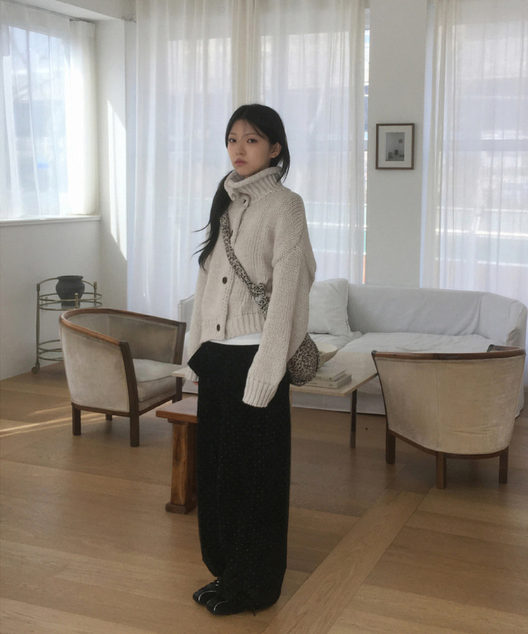 ハイネックボタンニットカーディガン IVORY