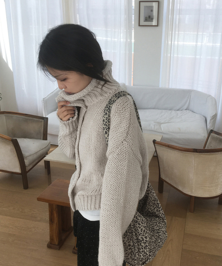 ハイネックボタンニットカーディガン IVORY