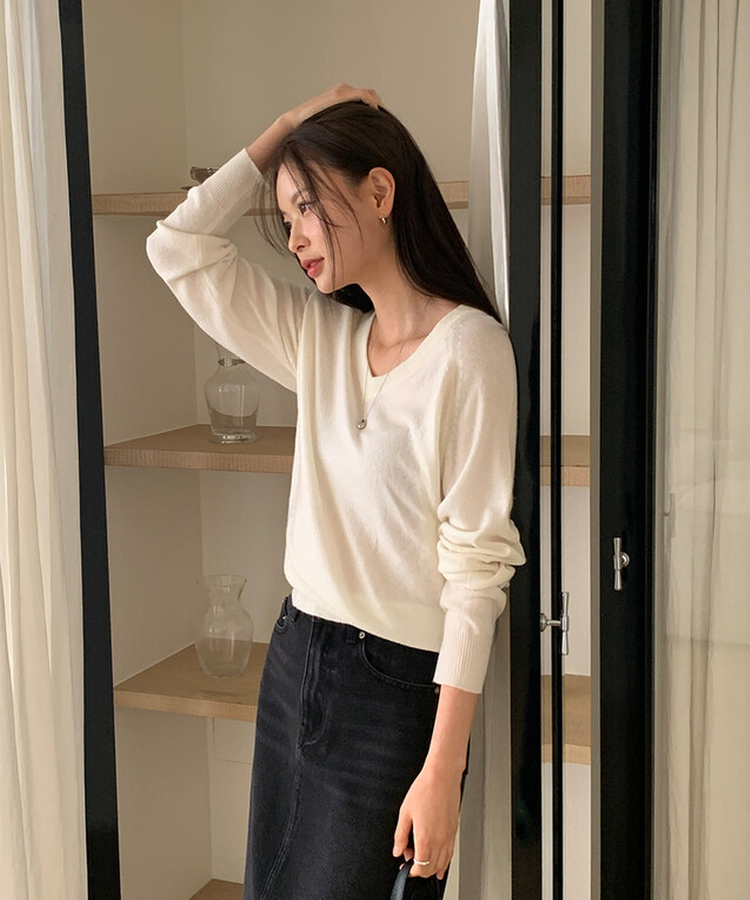 ルーズフィットウールVネックニット(6color) CREAM