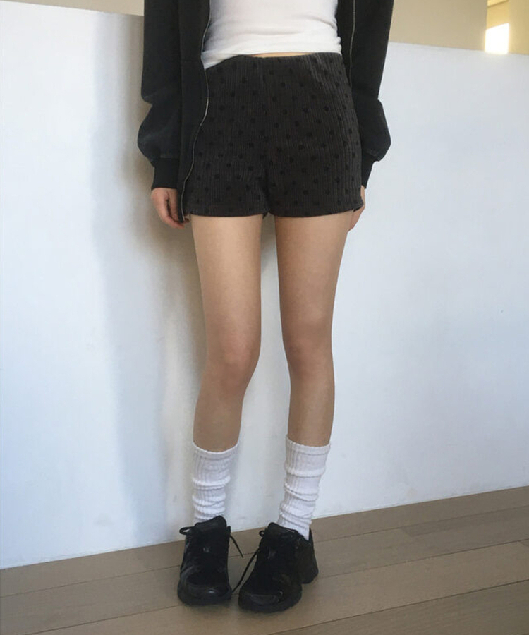 ドットリブベルベットショートパンツ CHARCOAL