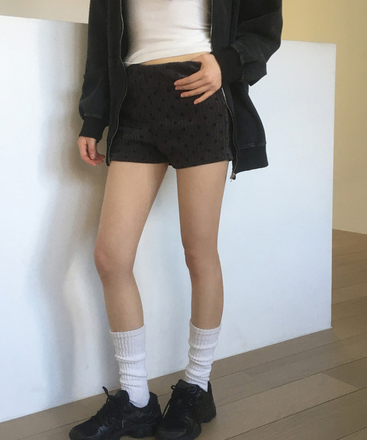 ドットリブベルベットショートパンツ CHARCOAL