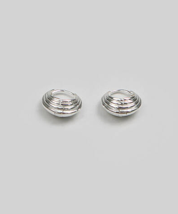 フレンチピアス