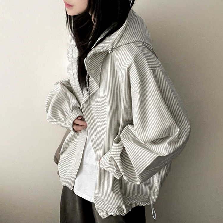ストライプハイネックフードジャケット IVORY