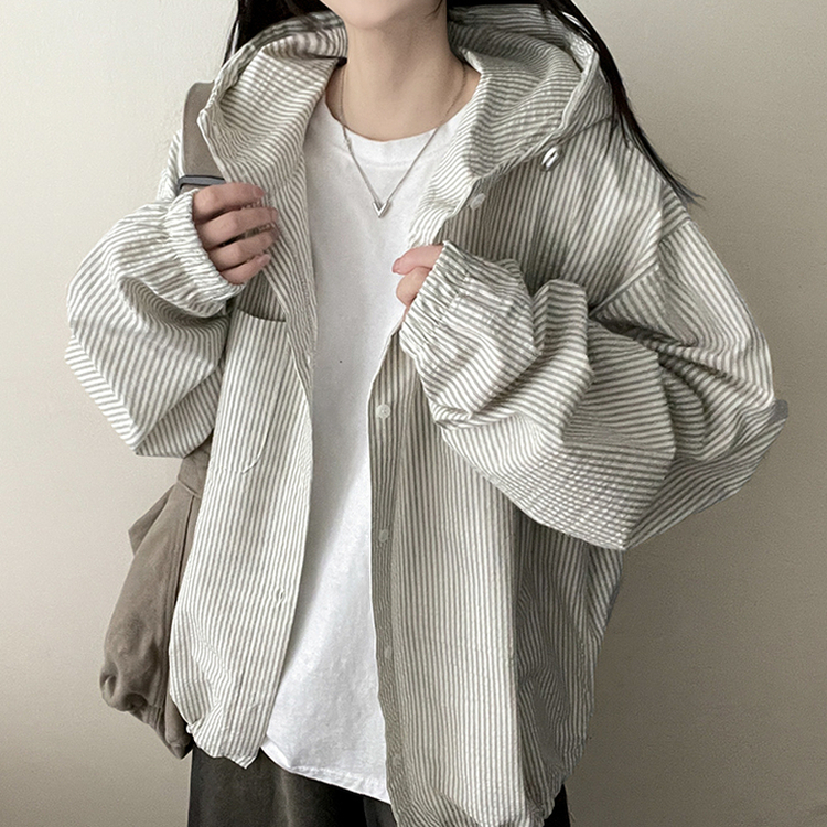 ストライプハイネックフードジャケット IVORY