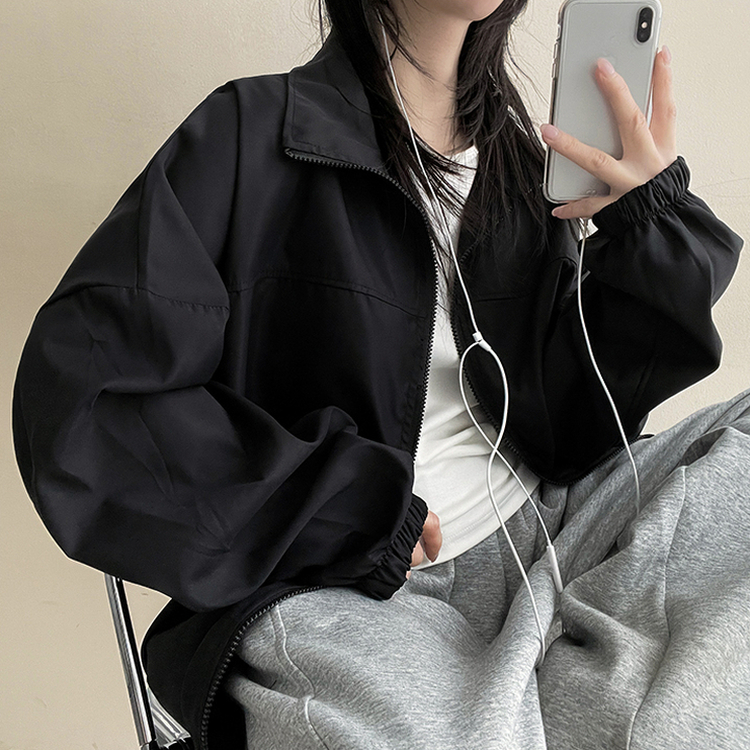 ロニーハイネックウィンドブレーカー BLACK